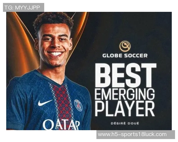 拉菲尼亚荣膺2025环足奖西甲最佳球员正式获官方认可