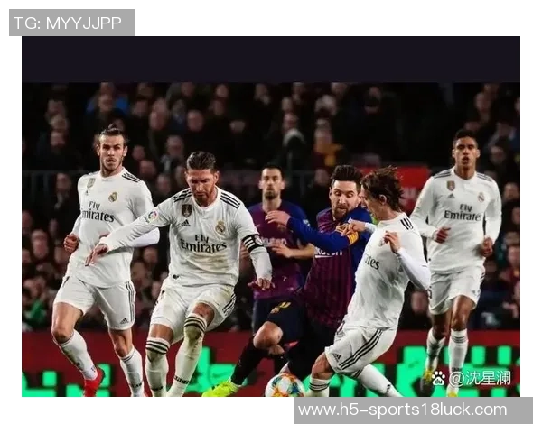 西甲焦点战:皇马在国家德比中力克巴萨展现王者风范 西甲焦点战:皇马在国家德比中力克巴萨展现王者风范