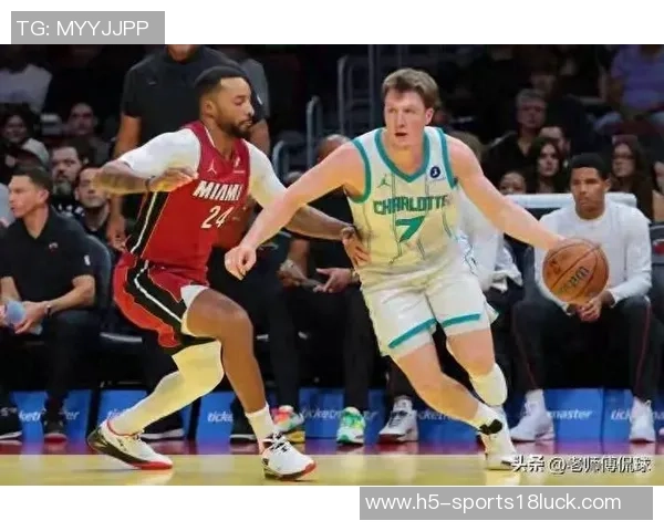 梅尔顿评论黄蜂对库里防守策略极端甚至发球时也全力纠缠